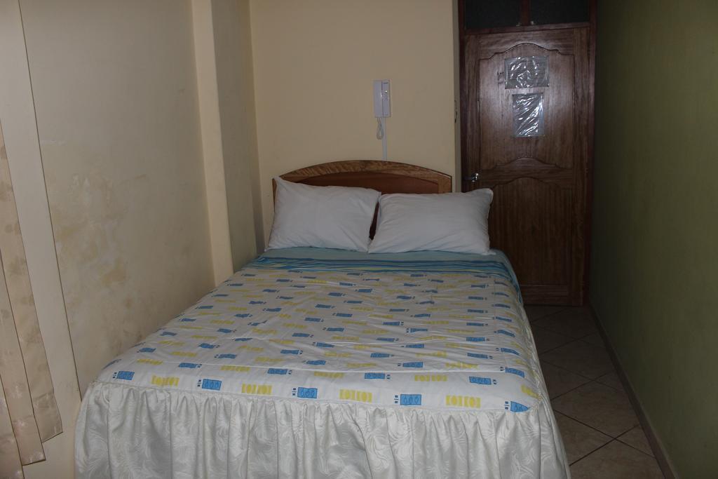 פונו Posada De Percybal Lago Inn מראה חיצוני תמונה