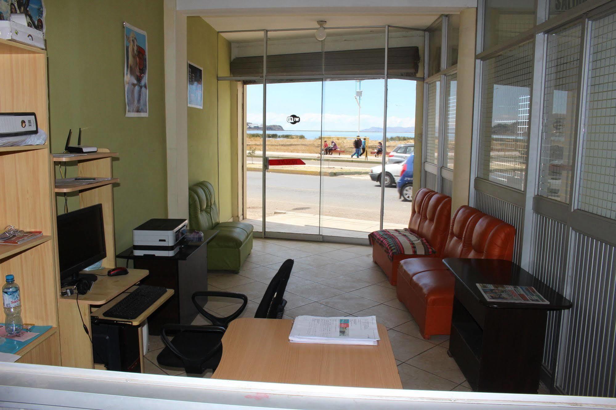 פונו Posada De Percybal Lago Inn מראה חיצוני תמונה